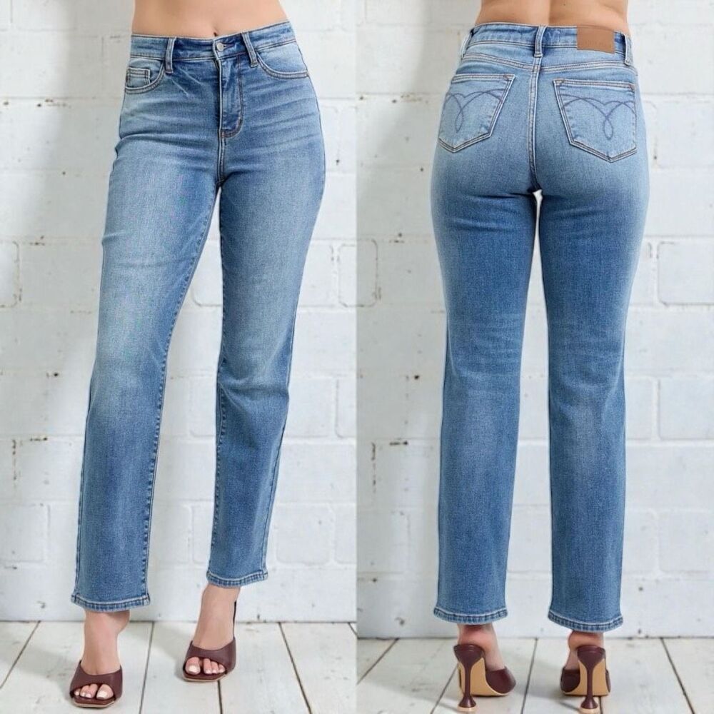 Judy Blue Mid Rise Vintage Wash Straight Leg Jeans Stretch Denim NWT